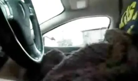 Digitación, hermosa rubia nena acariciando su rellenitas cojiendo coño