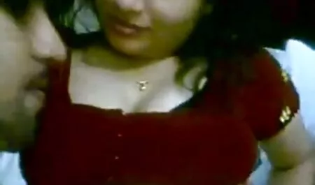 Emily videos pornos de maduras gordas bloom
