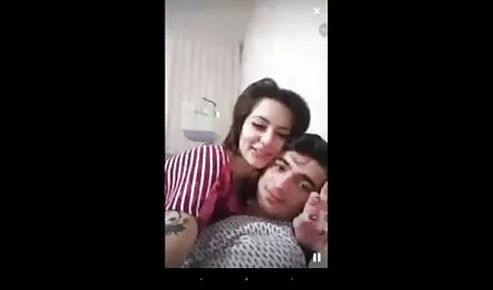 Joven videos sexo gordas chico sopla su amigo en el baño