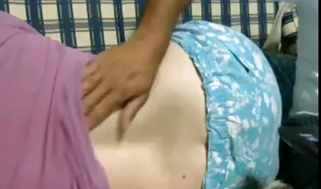 Un cortometraje con una chica en un videos gratis gordibuenas scooter