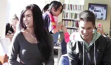 Rubia serviporno con gordas de la