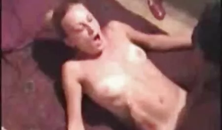 Masturbándose ambos sus videos de mujeres desnudas gordas agujeros