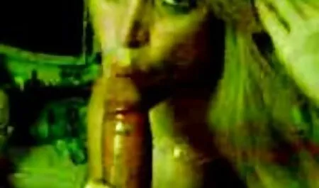 Húmedo bragas de pormo gordas una chica hambrienta