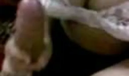 Hermosa chica con lencería roja videosxxx de gordas satisfacer a sí misma
